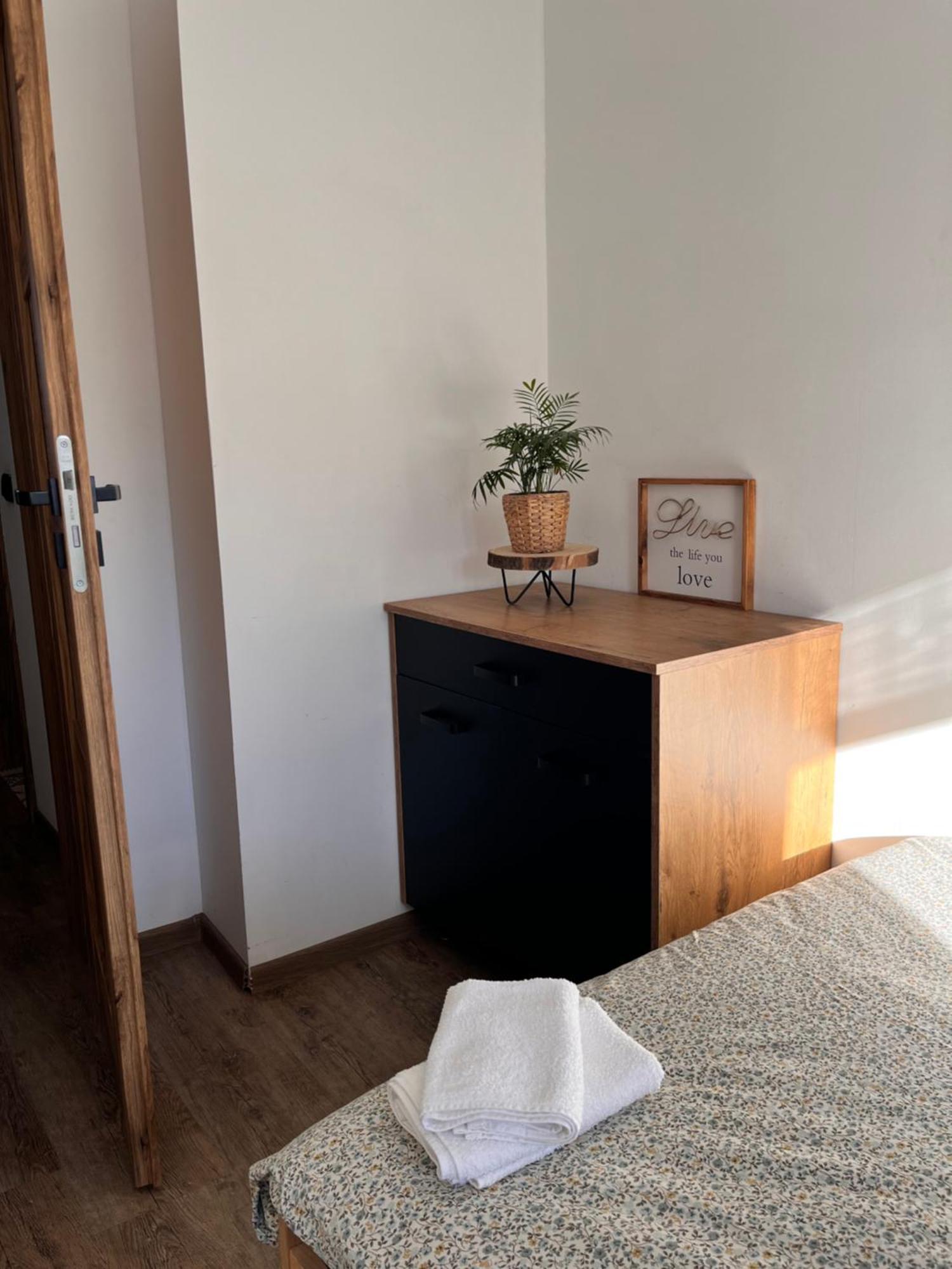 Apartament Numer 1, Dwie Sypialnie Dwa Lozka Орзис Екстериор снимка